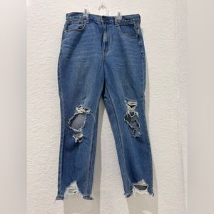 AMERICAN EAGLE • Mom Jean Ripped at Knees • Sz 8 • Blue